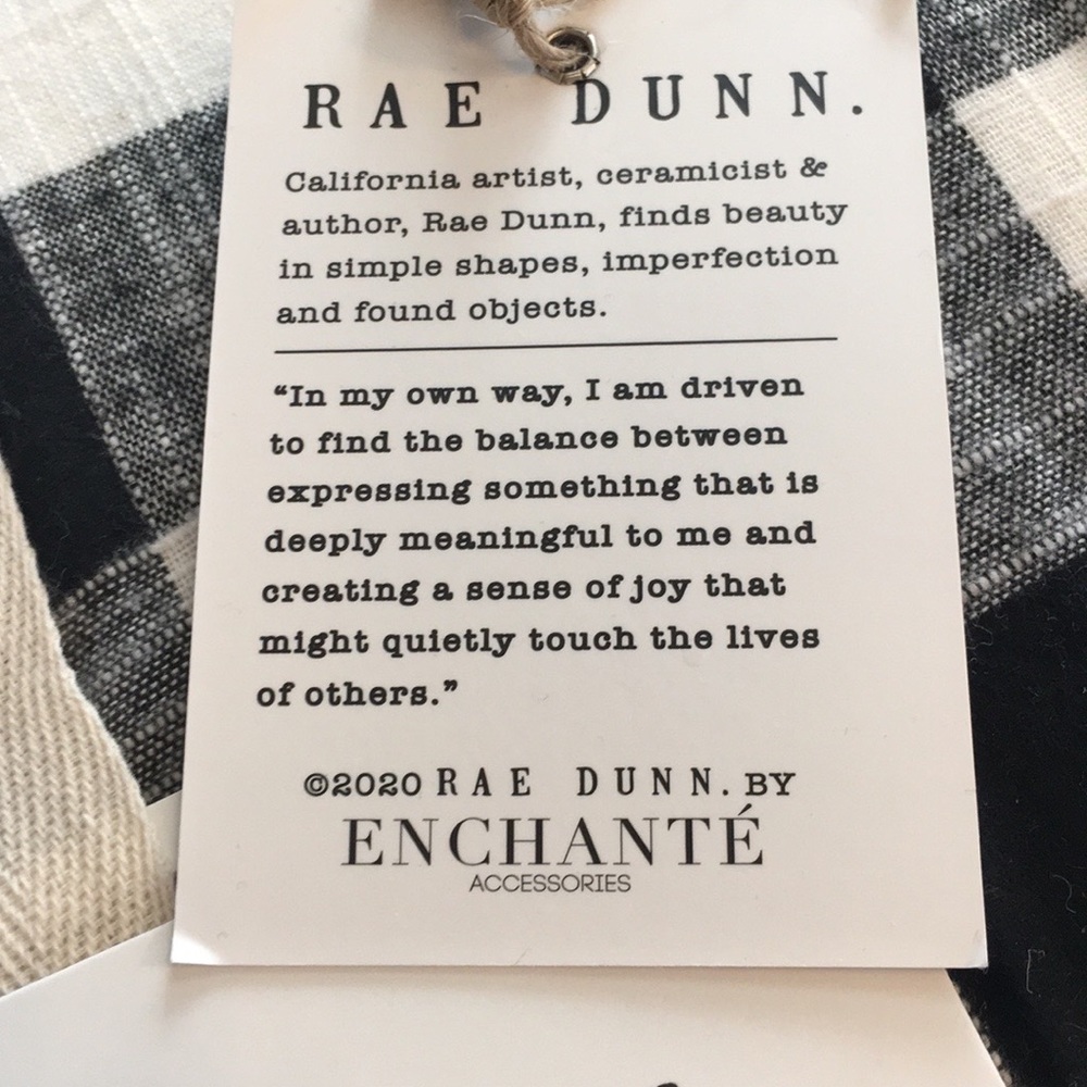 🆕Rae Dunn LOVE Buffalo Check Sherpa Throw - Picture 6 of 8